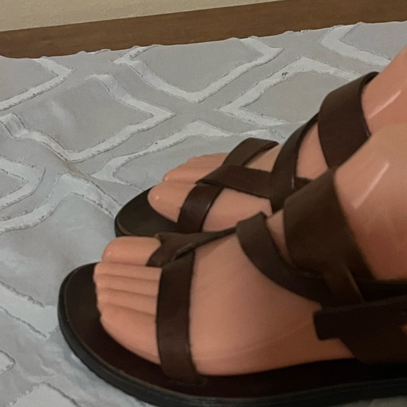 B & B Brown Leather Sandals Sz 7 - Picture 8 of 12